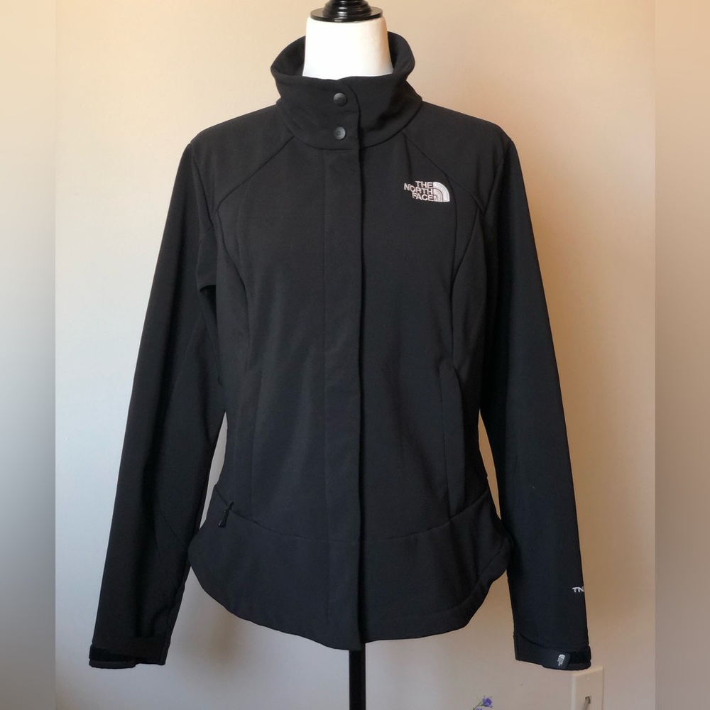 The North Face black softshell jacket - size Medium - women’s TNF Apex softshell